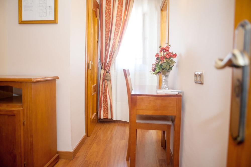 Hotel Alameda Μάλαγα Εξωτερικό φωτογραφία