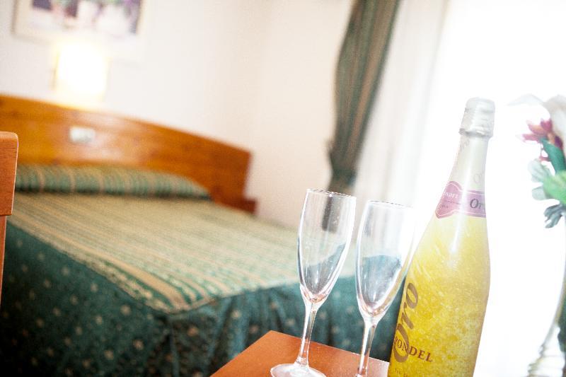 Hotel Alameda Μάλαγα Εξωτερικό φωτογραφία